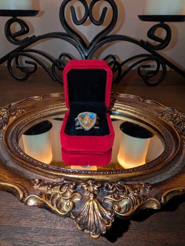 Sajen champagne quartz trillion cut vintage ring