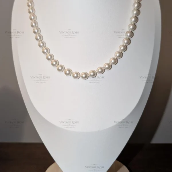 french museum faux pearl strand necklace — rmn (réunion des musées nationaux), 1970s–1980s